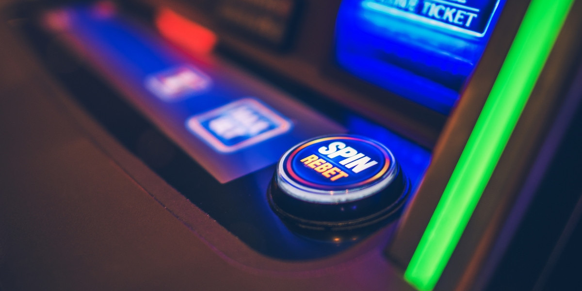 The Evolution of Gambling Sites: A Comprehensive Look